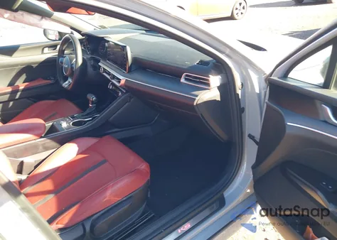 2022 Kia K5 Gt-Line из США, поврежденный, VIN 5XXG64J27NG153081